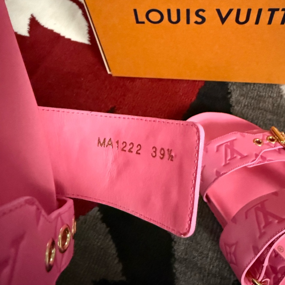 Louis Vuitton Pink Sandals - Picture 3 of 8